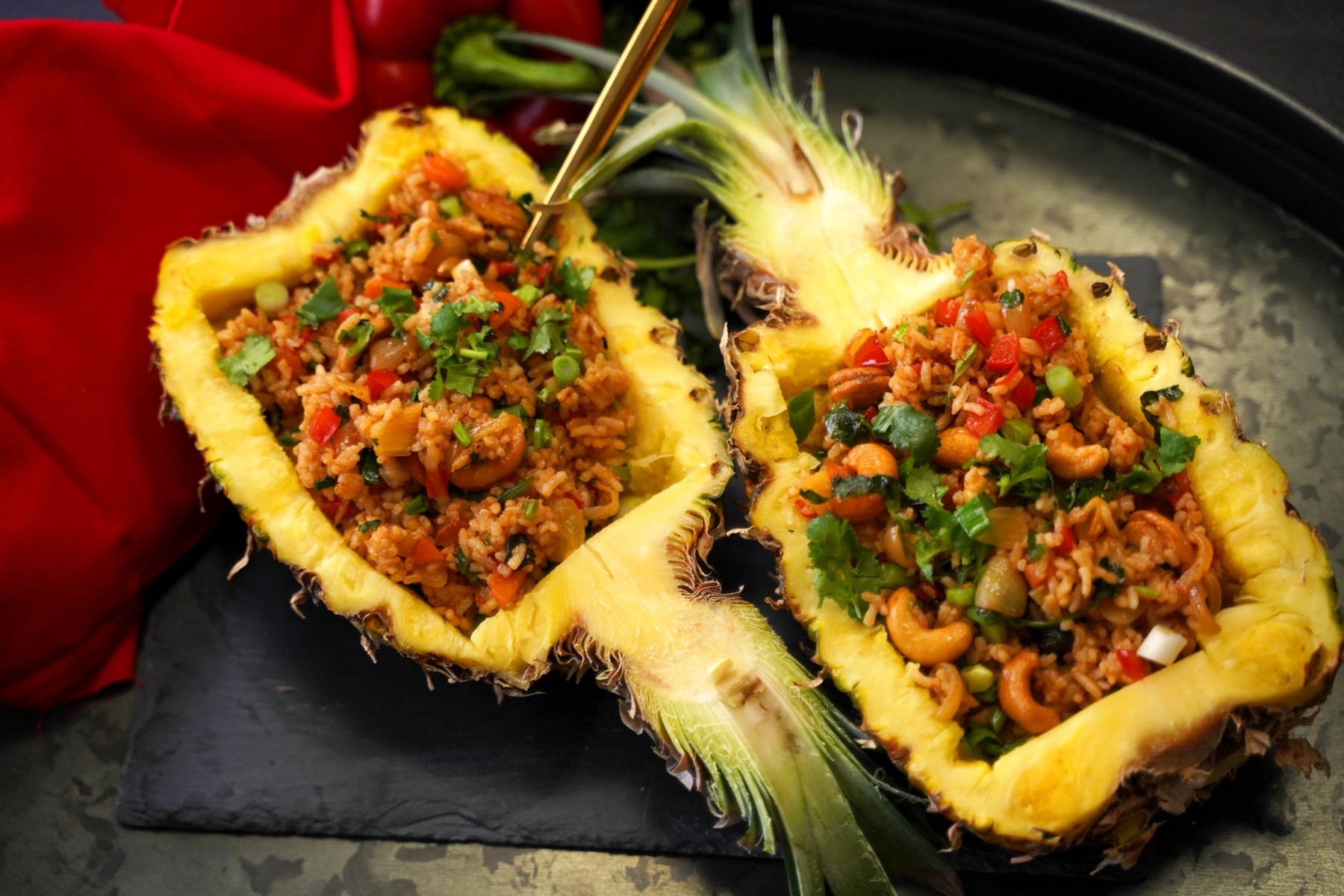 THAI PINEAPPLE FRIED RICE 1